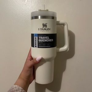 ADVENTURE QUENCHER TRAVEL TUMBLER